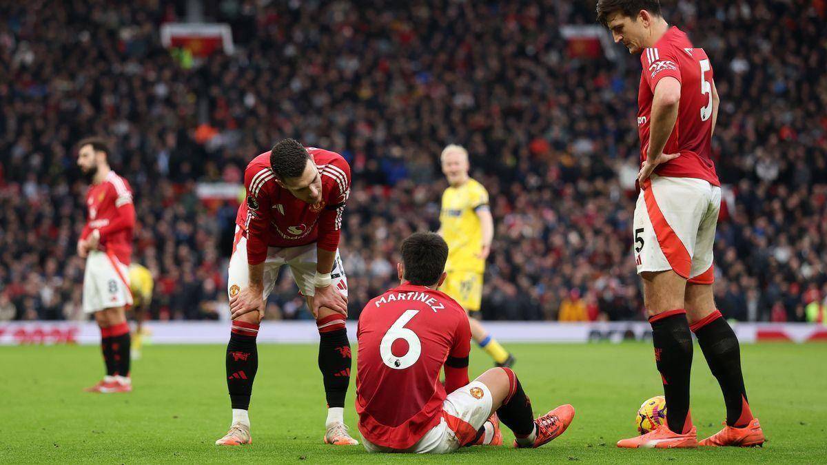 包含武磊开场5分钟连进两球，曼联防线形同虚设！的词条